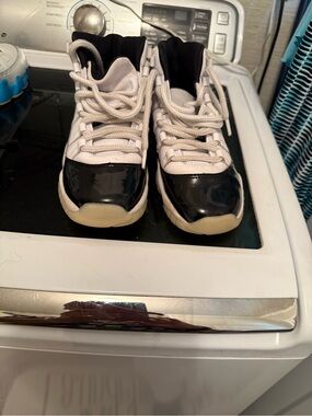 Kids High-Top Sneakers in White and Black